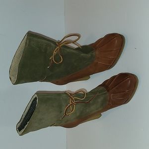 Rockport Women's Courtlyn Duck Bootie size 9